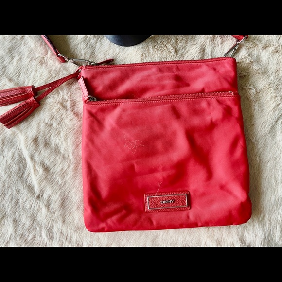 DKNY (Donna Karan, New York) cross body bag - Picture 2 of 7